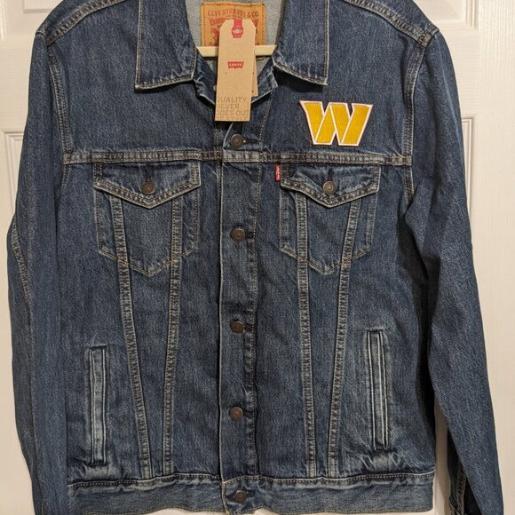 Levi's Washington Commanders Redskins Reverse Patch Denim Jacket Men's L NWT - Picture 1 of 5